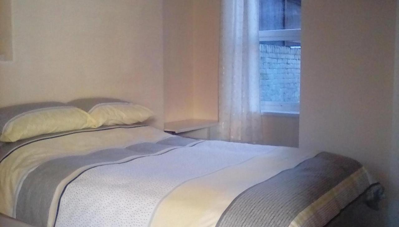 Columbus Holiday Flats Скарборо Экстерьер фото